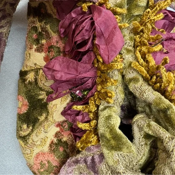 Magnolia Pearl Pink and Green Tapestry Tote beautiful earlier - Picture 7 of 10